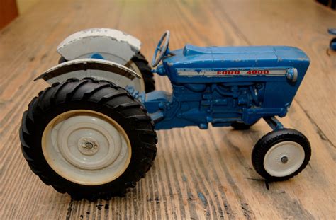 Vintage Toy Ford 4000 Ertl Pressed Steel Farm Tractor With