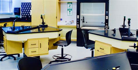 But this does not mean compromising on function or usability. Pin by Longo Labs on Student Laboratory Stations & Tables (With images) | Center table, Home ...