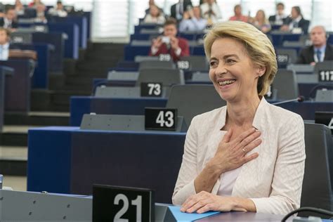Ursula Von Der Leyen élue Présidente De La Commission Par Le Parlement