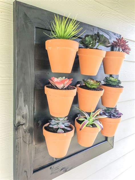 Diy Outdoor Wall Planter Southern Yankee Diy Outdoor Projects Wall