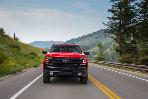 Review 72 Hours With The 2019 Chevy Silverado Trail Boss Mens Journal