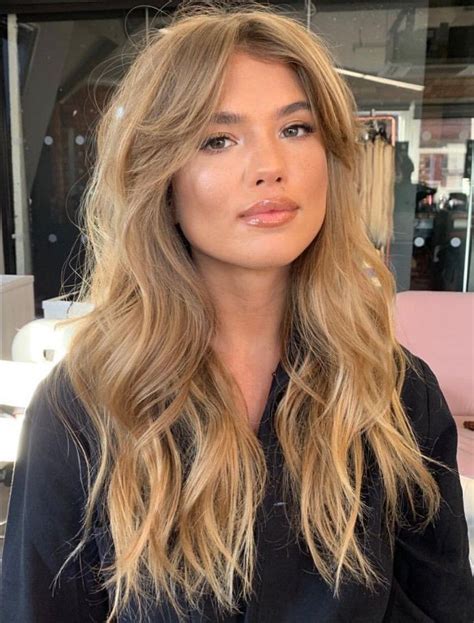 Coiffures modernes mode homme cheveux courts. Coiffures tendance en 2020 : les 6 coupes de cheveux les ...