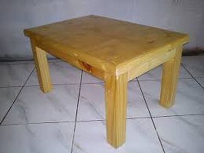 Hal ini pasti mempermudah kesibukan anda saat sedang di depan laptop sambil duduk dan meminum secangkir kopi. Jual Meja Belajar Lesehan Kayu Jati Belanda Murah di lapak ...