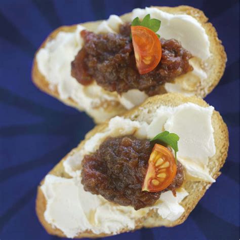 Goat Cheese Crostini With Tomato Chutney