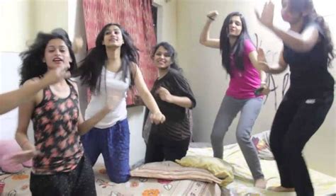 These Girls Gone Viral On Social Media After This Video Girl Dance