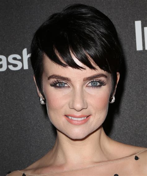 Victoria Summer Short Straight Formal Pixie Hairstyle With Side Swept