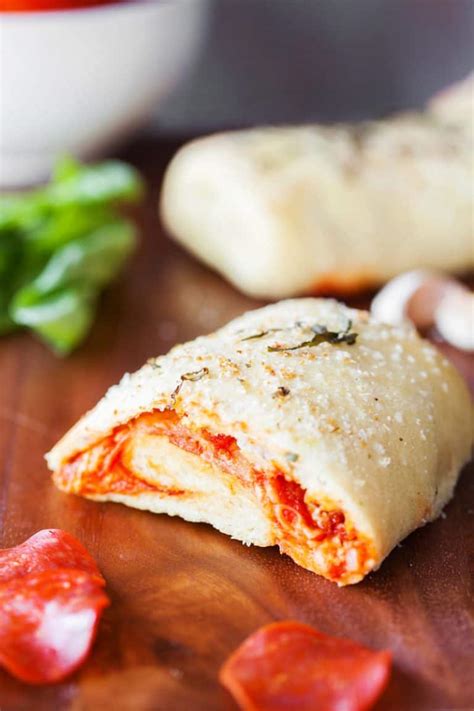 Tasty Calzone Recipe With Pepperoni For Meat Lovers Diy Candy