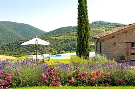 Loving These 7 Private Villas On A Huge Estate In Beautiful Umbria All