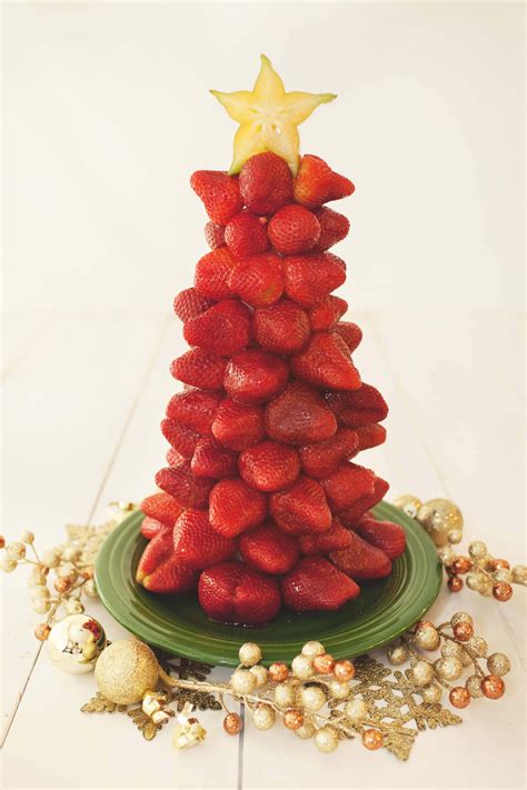 Christmas tree fruit tray | fruit christmas tree, holiday. 3-D Christmas Fruit Tray | Strawberry Christmas Tree - The ...