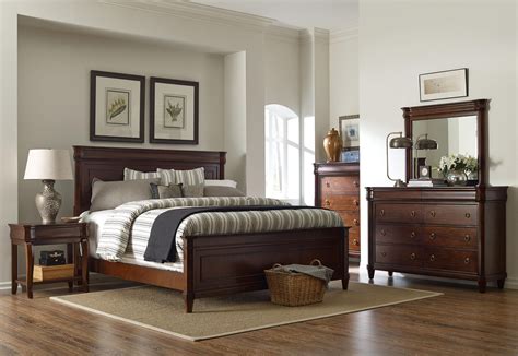 Aryell King Bedroom Group By Broyhill Furniture At Darvin Furniture