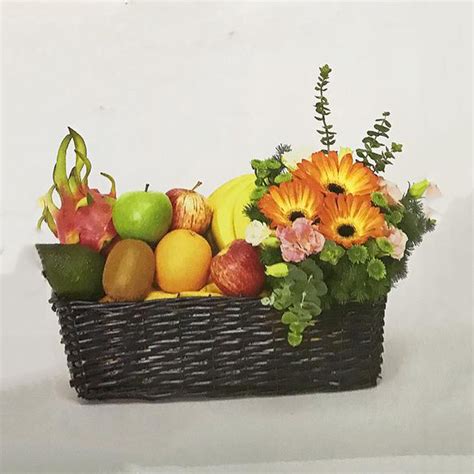 Free flower delivery services across singapore. #GetWellSoonFlower | Fruit basket gift, Fruit basket ...
