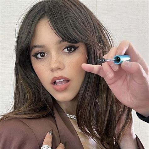 Jenna Ortega Icon Pfp Aesthetic In 2022 Jenna Ortega Ortega Easy