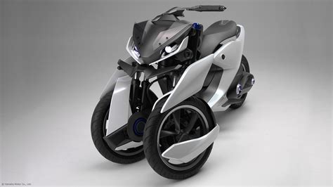 Yamaha Shows 03gen Three Wheeled Scooter Concepts