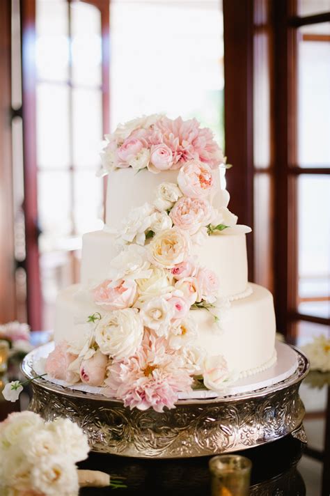 wedding cake flowers decorations 44 wedding cakes with fresh flowers martha stewart weddings
