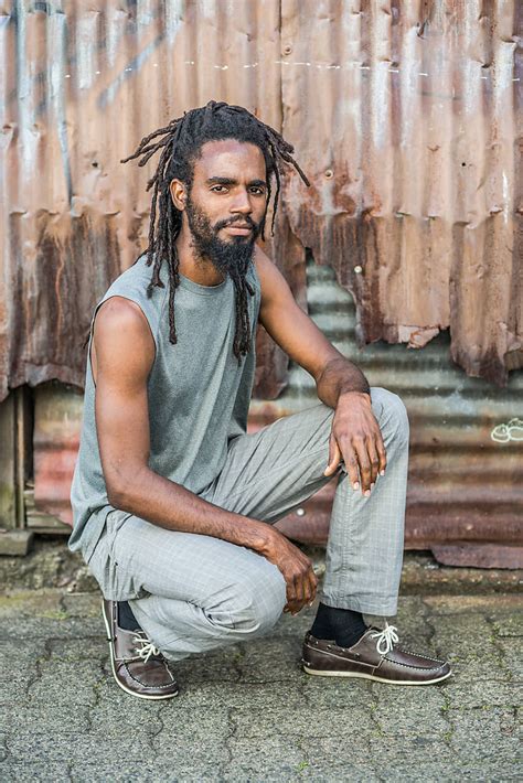 Jamaican Man With Dreadlocks Del Colaborador De Stocksy Ronnie