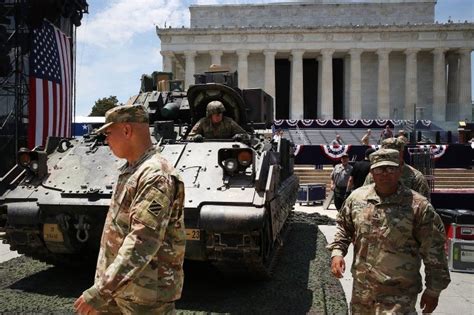 Trumps 4 July Tanks Prompt Dont Panic Warning Bbc News