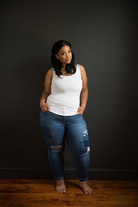 Glow Up Plus Size Model Rochelle Monique Changing The Game For Curvy Women