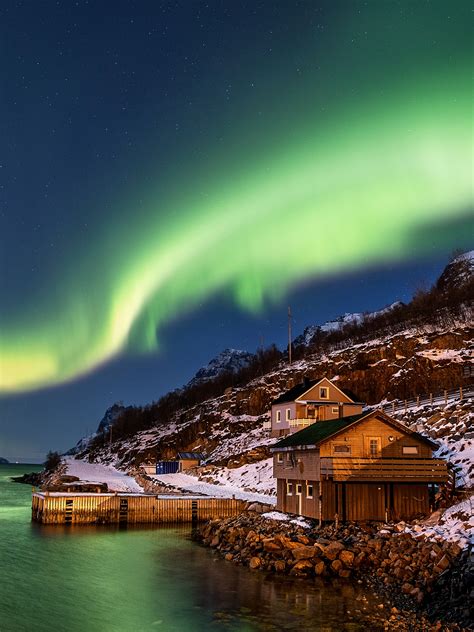 Aurora Borealis Wallpaper 4k Northern Lights Norway Wooden House
