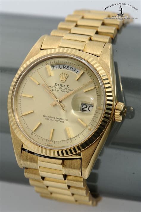 Day of the week display display centered on the 12 o'clock position. Sold Price: Rolex "Oyster Perpetual DAY-DATE Superlative ...