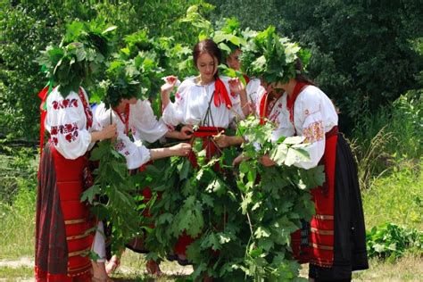 Pentekoste = „der fünfzigste tag) bezeichnet. Pfingsten | Reiseziel Kiew