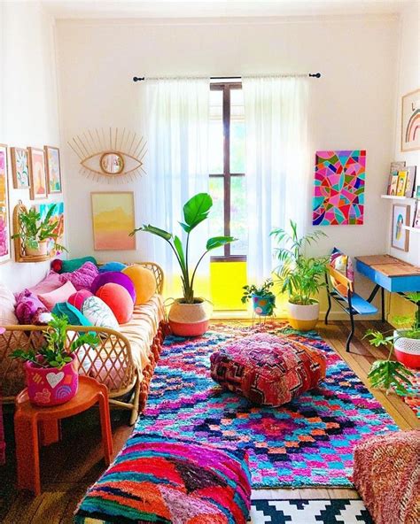 28 Vibrant And Colorful Living Room Decor Ideas Shelterness