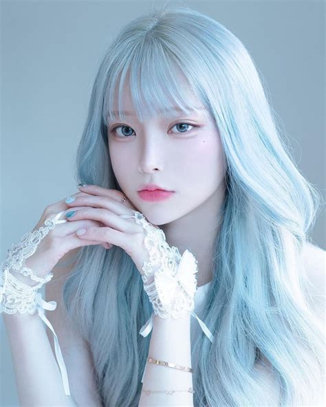 Asian Girl Blue Hair Aesthetic Petty Girl Look Wallpaper Korean