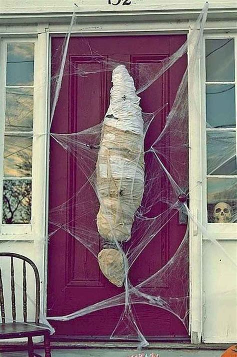 90 Awesome Diy Halloween Decorations Ideas 7