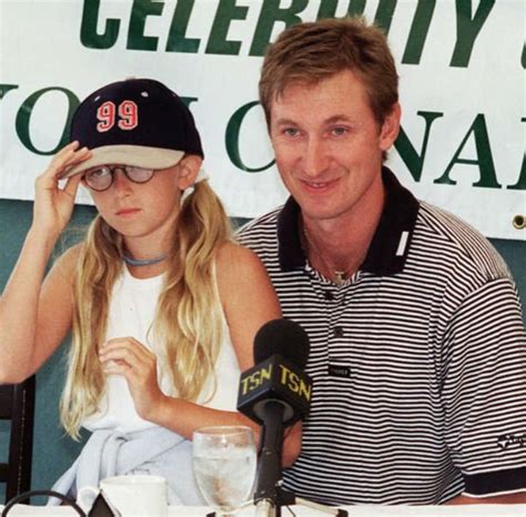 Paulina Gretzky Bio Age Wayne Gretzky Daughter Mysportdab