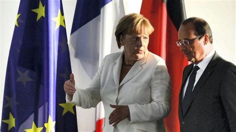 Angela Merkel Holder Grækenland På Pinebænken