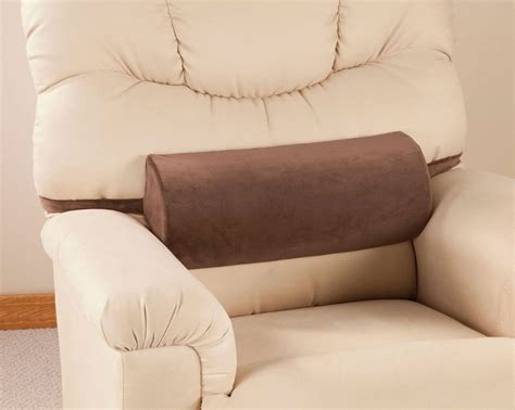 7 Best Headrest Pillows For Recliners Sept 2021 Which One To Buy