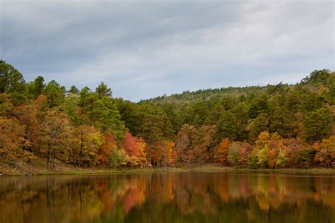 The Fall Foliage At These 8 State Parks In Oklahoma Is Stunningly