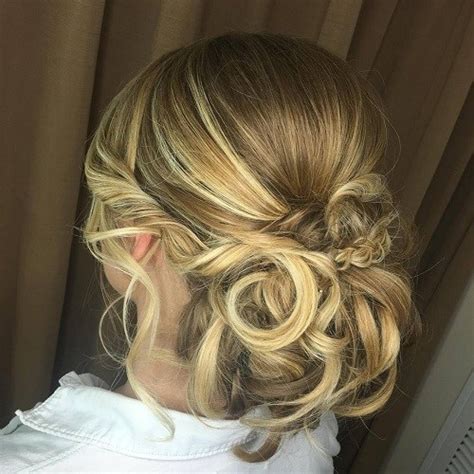 25 easy wedding hairstyles for guests that'll work for every dress code. Classy Hairstyles for Wedding Guests