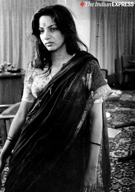 Shabana Azmi Turns 70 Rare Photos Of The Godmother Actor Entertainment Gallery News The