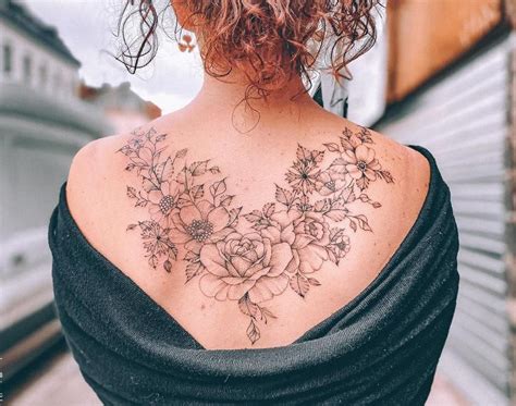 share 86 womens back tattoos flowers in eteachers