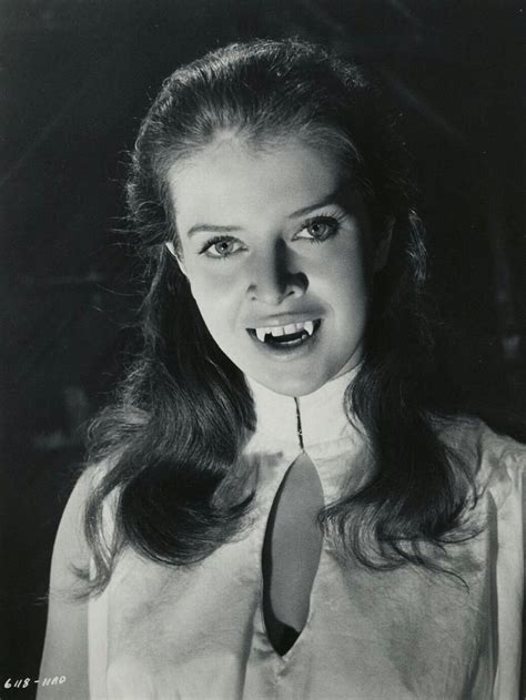 Kiss Of The Vampire1963 And The Beautfiul Isobel Black Fantasmas