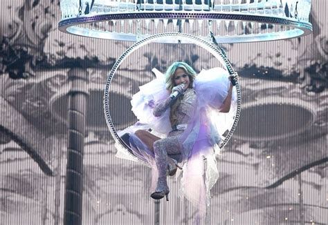 Sizzling Photos Of Jennifer Lopez Rocking The Stage On Her It S My Party Tour Jennifer