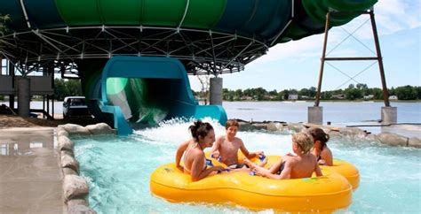9 wild water parks you can day trip to from Montreal | Daily Hive Montreal