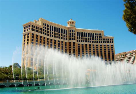 The Best Free Show In Las Vegas At Bellagio Fountains