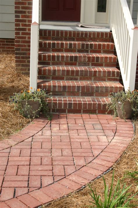35 Wonderful Diy Ideas To Decorate Your Yard With Bricks Engineering