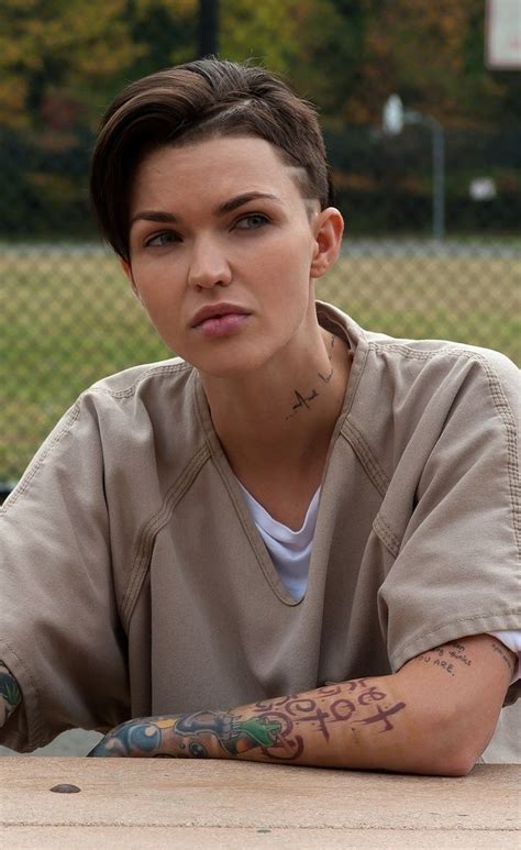 The Abcs Of Orange Is The New Black Girls Ripped Jeans Detective Aesthetic Asian Short Hair