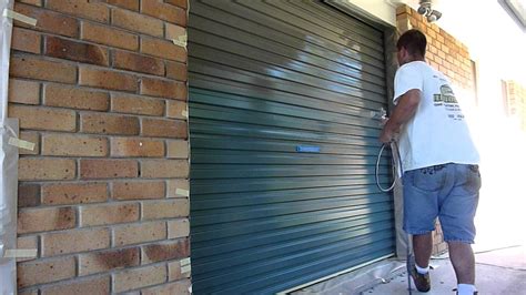 Want to know how paint a door like a pro? Respray Roller door - Airless Spray - YouTube