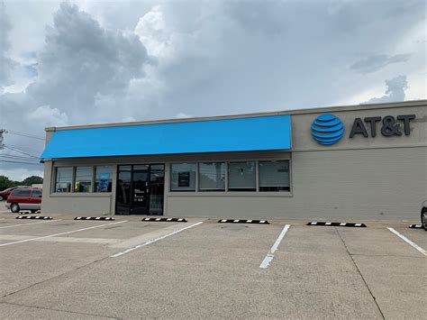 Maybe you would like to learn more about one of these? AT&T Store 1801 Madison St, Clarksville, TN 37043 - YP.com