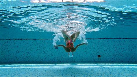 Underwater Videos And Gymnastics Challenge Youtube 10d