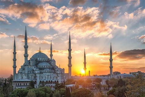 Hd Wallpaper Mosques Sultan Ahmed Mosque Cloud Istanbul Morning