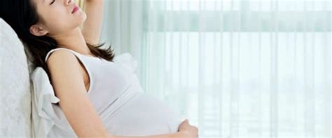 Is Clear Watery Discharge Sign Of Pregnancy 4 Faqs Revealed