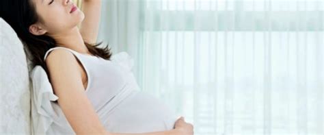 What does cervical mucus look like after ovulation if you are pregnant. Is Clear Watery Discharge Sign Of Pregnancy? (4 FAQs Revealed)