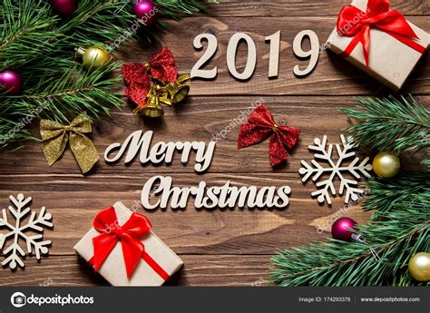 Background easyworship natal christmas gif. Merry Christmas 2019. Christmas gifts and tinsel on the ...