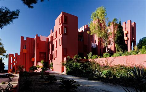 La Muralla Roja Ricardo Bofill Taller De Arquitectura