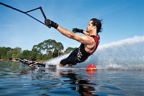 How To Water Ski A Slalom Course