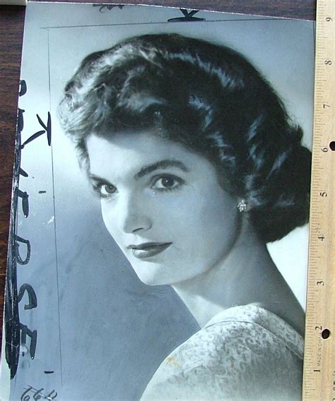 Jacqueline Kennedy 7 X 9 Glossy Publicity Photo By Glogau For